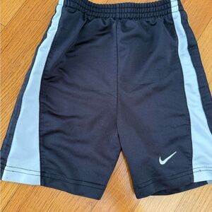 Nike shorts boys 4